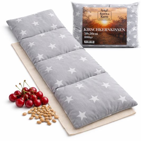 STRAUSS HOME® X KORN&KERN Manufaktur® Kirschkernkissen Wärmekissen 20x50 cm – 800 g – Mikrowellengeeignet – Natürliches Wärmekissen mit Kirschkernen – Sternenmuster – Heißwasserflaschen-Alternative